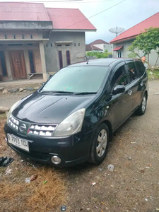 Nissan Grand livina 2008