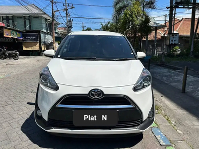 Toyota Sienta 2018