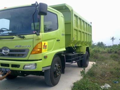 Dump truk Hino FG 235 jj 2021