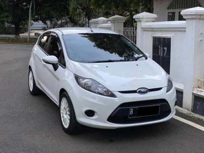 Ford Fiesta 1.4 Trend AT 2013 Km35 Rb