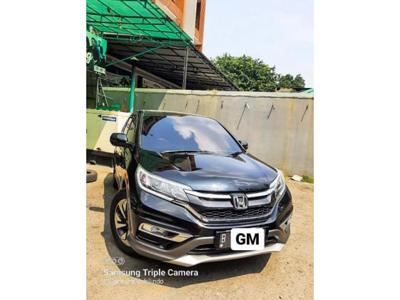 Honda CR-V 2.4cc automatik warna hitam tahun 2015