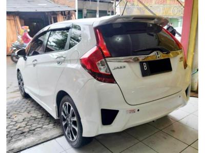 Honda jazz RS A/T floating TV 2016