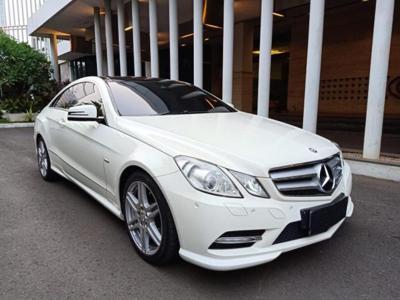 Mercedes Benz E250 Coupe AMG 2012 White on Red