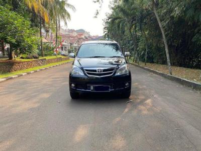 Toyota Avanza G 1,3 AT Tahun 2010, Hitam