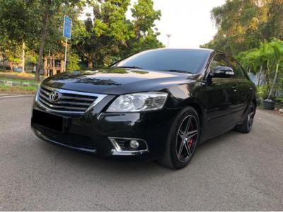 Toyota Camry G AT hitam Tahun 2012