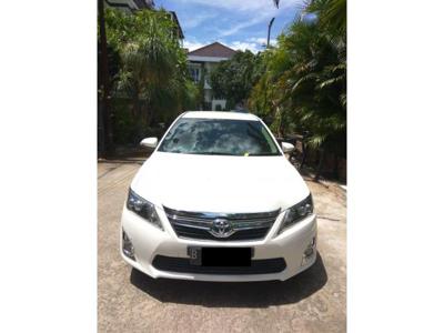 Toyota Camry HYBRID 2012 at White