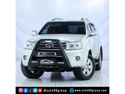 TOYOTA FORTUNER LUXURY G JEEP AT SILVER 2009
