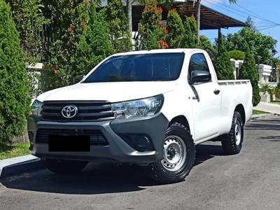 TOYOTA HILUX PICK UP WHITE 2017