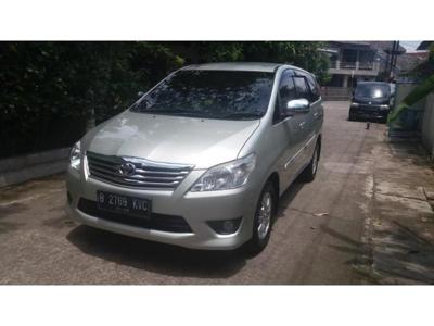 Toyota Innova diesel matic 2013