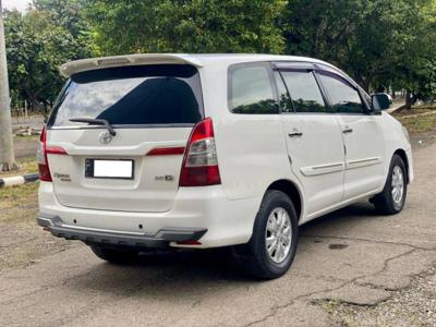 Toyota innova G manual 2013