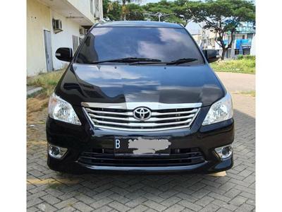 Toyota Innova V DIESEL manual 2012