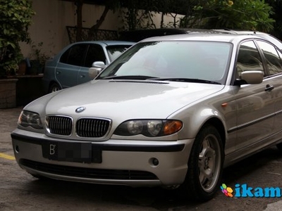 Jual BMW 318i E46 2002 Facelift Triptronik Velg 17 Original 330i Ban Baru 99%