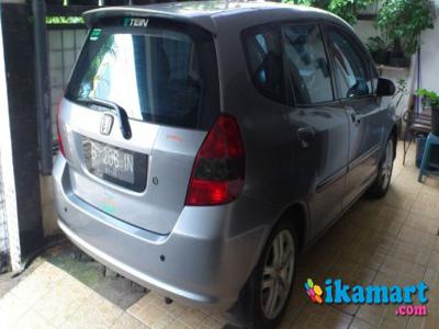 Jual Honda Jazz IDSi 2005 Matic Silver Stone