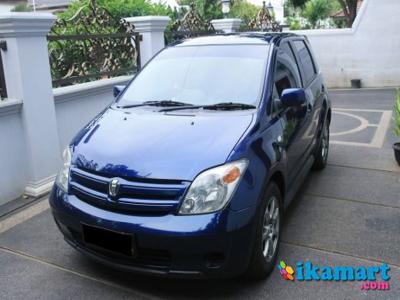 Jual Toyota Ist 2004 Biru