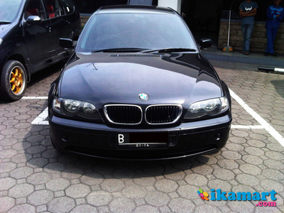 Jual BMW 318i(facelift 2.0)2004 Black,low Km 75rb