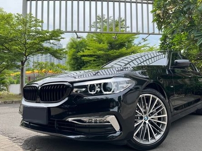 2019 BMW 5 Series Sedan 530i Luxury
