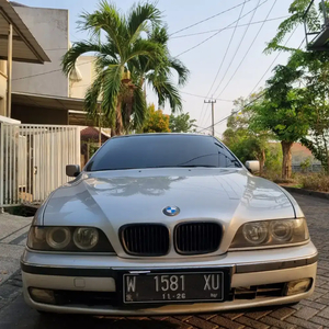 BMW 528i 1998