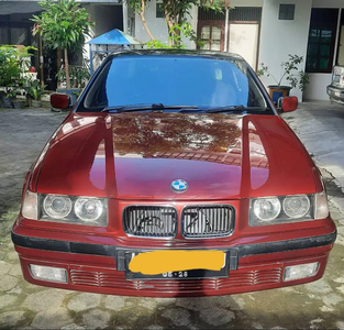 BMW 320i 1996