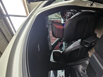 Honda City HB RS A/T ( Matic ) 2021 Putih Km 20rban Mulus Siap Pakai