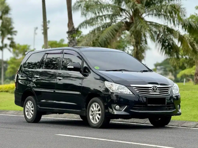 Toyota Kijang Innova 2012