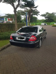 Mercedes-Benz E200K 2005