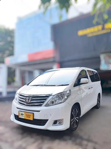 Toyota Alphard 2013