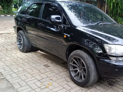 Toyota Harrier 2001