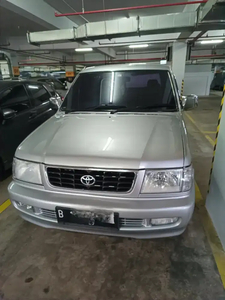 Toyota Kijang 2000