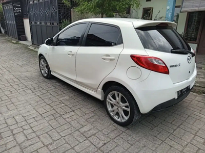 Mazda 2 2010