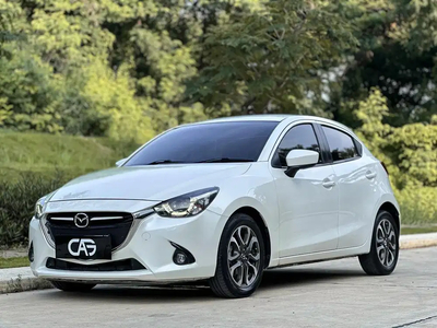 Mazda 2 2015