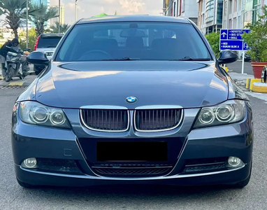 BMW 320i 2008