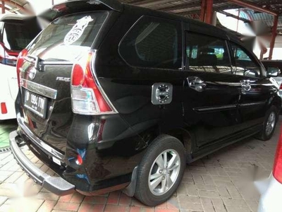 Dijual Mobil Toyota Avanza Veloz MPV Tahun 2014