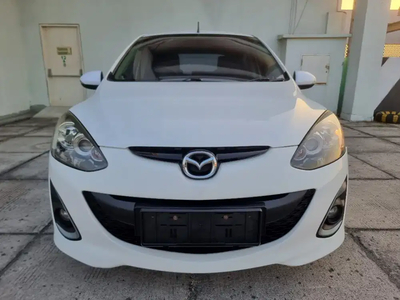 Mazda 2 2013