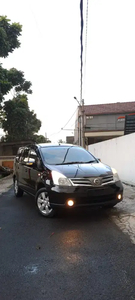 Nissan Grand livina 2012