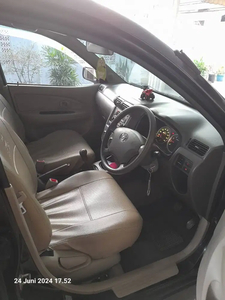 Toyota Avanza 2010