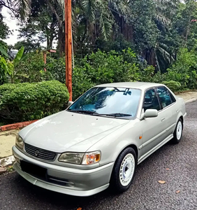 Toyota Corolla 2000