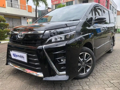 Toyota Voxy 2017