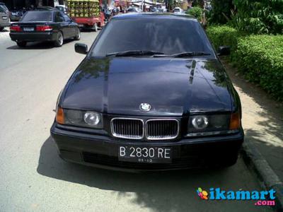 BMW 318i MANUAL Th 1997 Hitam Jarang Ada
