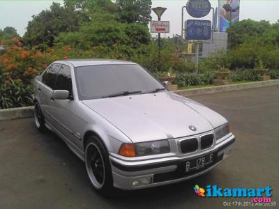 BMW 323i M/T 1998 Silver E36