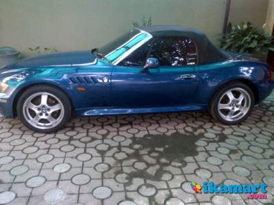 Dijual BMW Z3 Sport Tahun 2000 Warna Biru