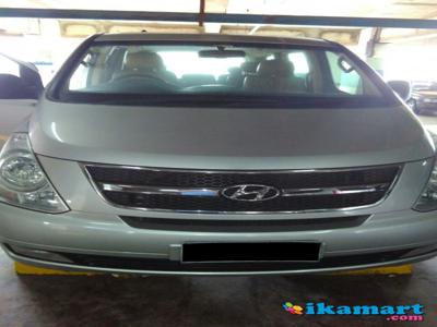 Dijual Hyundai H1 XG Matic Silver 2010