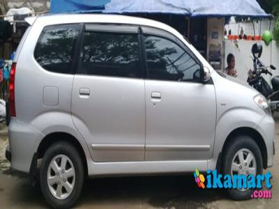 JUAL TOYOTA AVANZA MT SILVER 2011 MULUZ DKI