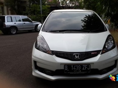 Dijual Over Kredit Honda Jazz RS AT 2013 White Istimewa