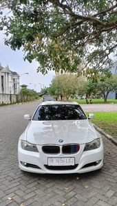 BMW 320i 2011