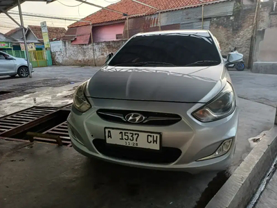 Hyundai Avega 2013
