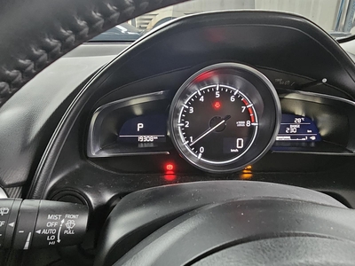 Mazda CX3 Grand Touring 2.0 AT ( Matic ) 2019 / 2021 Abu? Tua Km low 19rban Good Condition