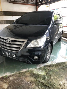 Toyota Kijang Innova 2005