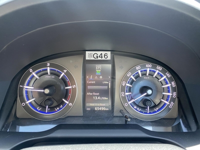 Toyota Kijang Innova 2.4V 2021 Hitam