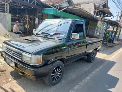 Toyota Kijang Pick-Up 1994