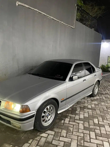 BMW 318i 1997